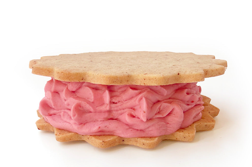 Malwina Strawberry Gelato sandwich *factory exclusive